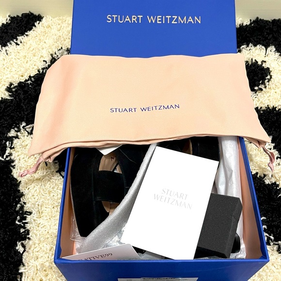 NIB Women’s Size 35 Stuart Weitzman Jerry Black Suede Sandals With Buckle Strap - Picture 15 of 15